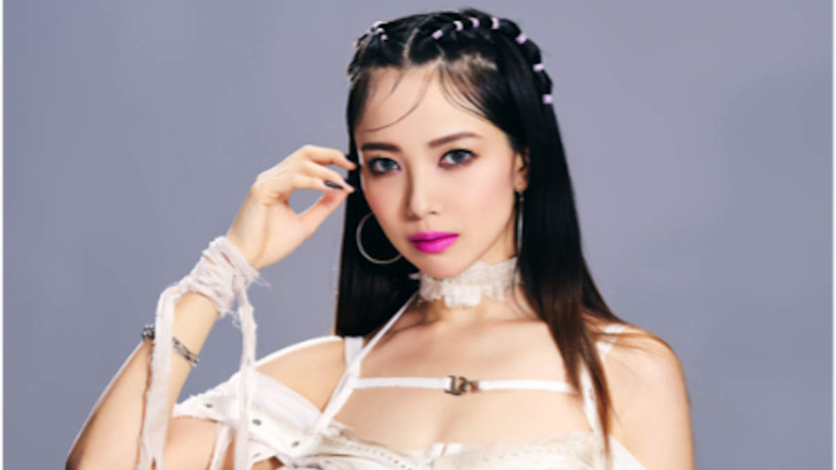 Guitarist SAKI begins music activities that transcend genre