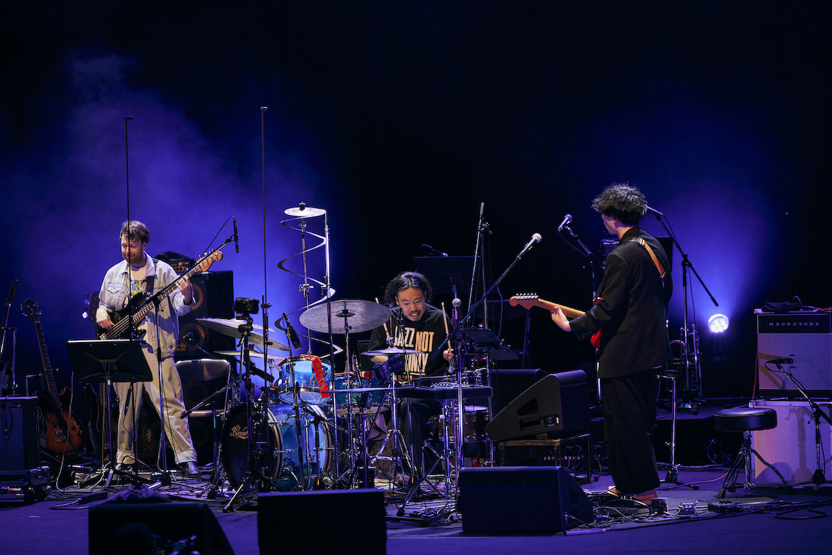 A special band led by Shun Ishiwaka will perform with a A special band led by Shun Ishiwaka will perform with a