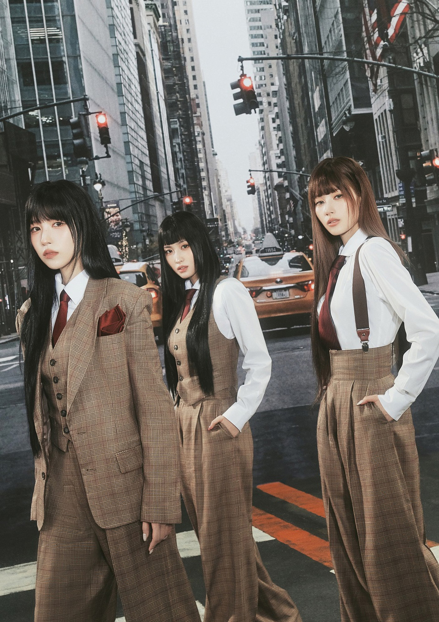 MISAMO 2nd Mini Album - Haute Couture (Regular Edition